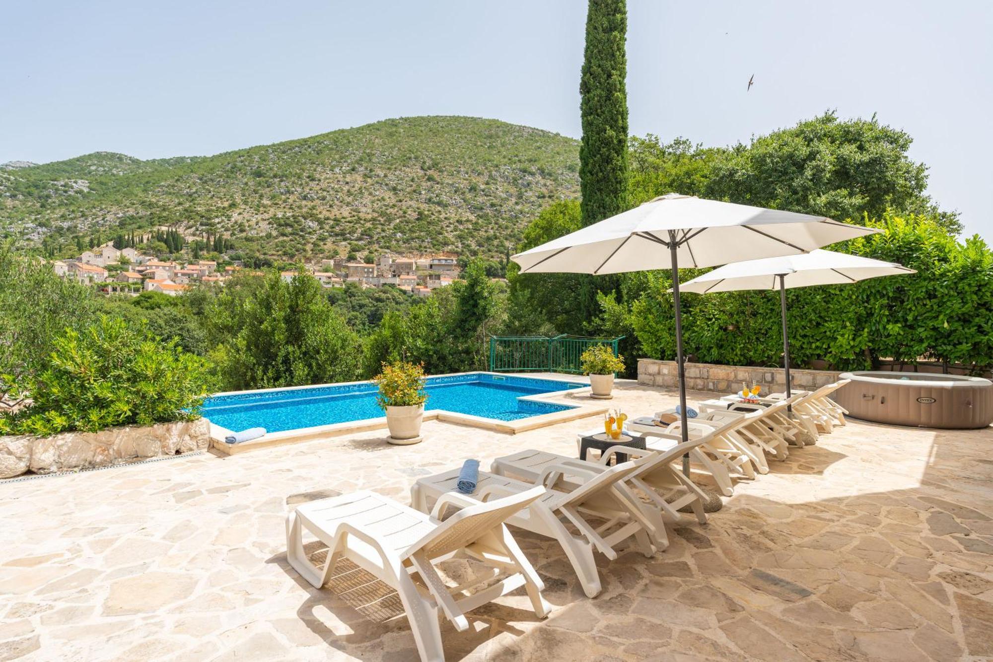 Villa Petmat - With Private Pool And 6 Bedrooms Ντουμπρόβνικ Εξωτερικό φωτογραφία
